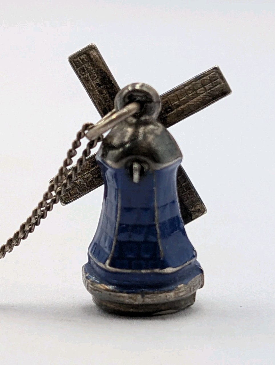 Antique 835 Silver Blue Enamel Articulated Windmill Pendant 16.75″ Curb Necklace