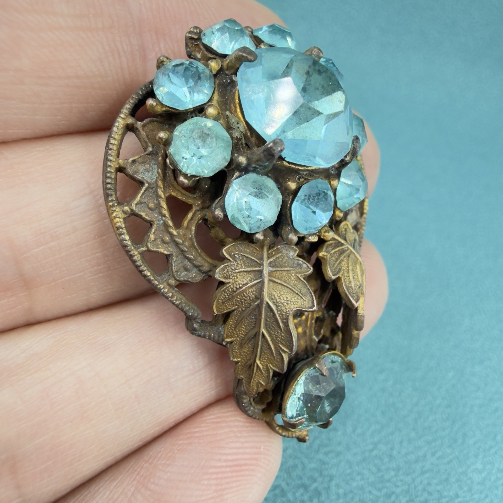 ANTIQUE Edwardian Victorian Filigree Aqua Blue CZECH GLASS Dress Clip Brooch Pin