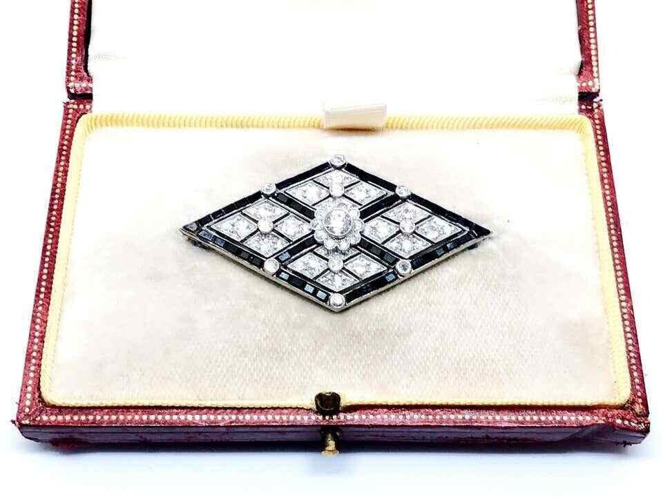 Classic One Of A Kind Lozenge Shape Vintage Style Bright Polish Silver Brooch