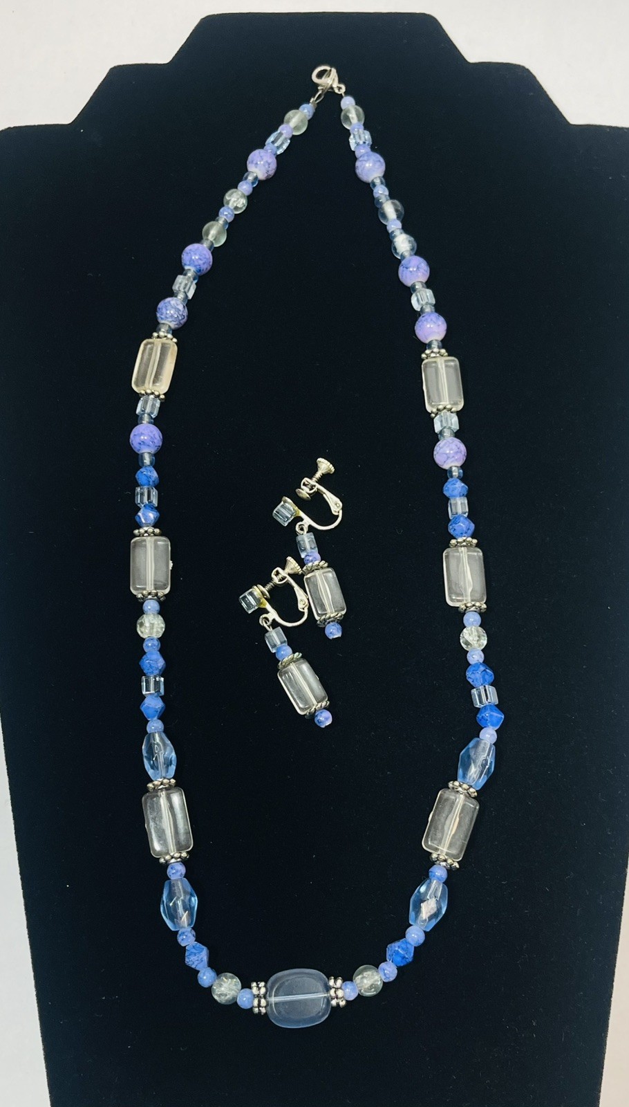 Vintage 21″ Glass Beaded Necklace and Screw Back Clip Earrings Blue Purple