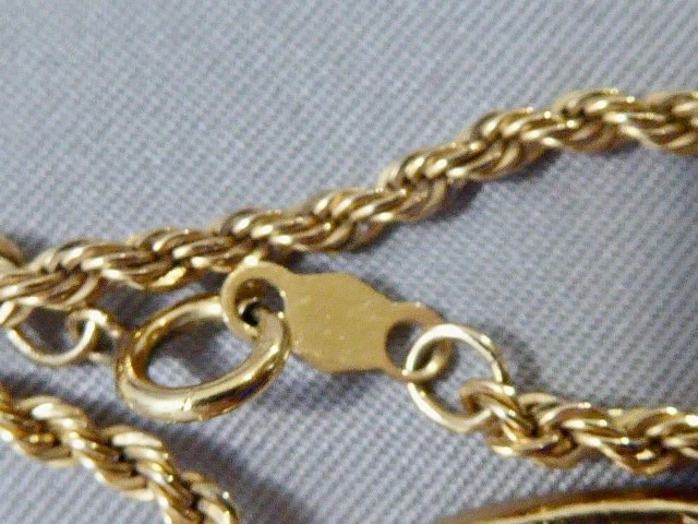 VINTAGE 14K Y. GOLD FILLED CHAIN EAGLE ROMAN SOLDIER G PLATED PENDANT NECKLACE