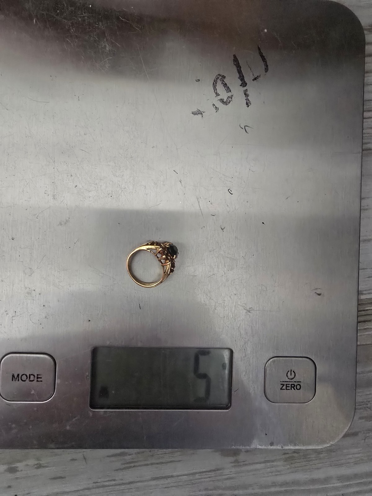 Vintage LIND 14K HGE ring with CZ AND SYNTHETIC EMERALD signed Sz 5.5- 6