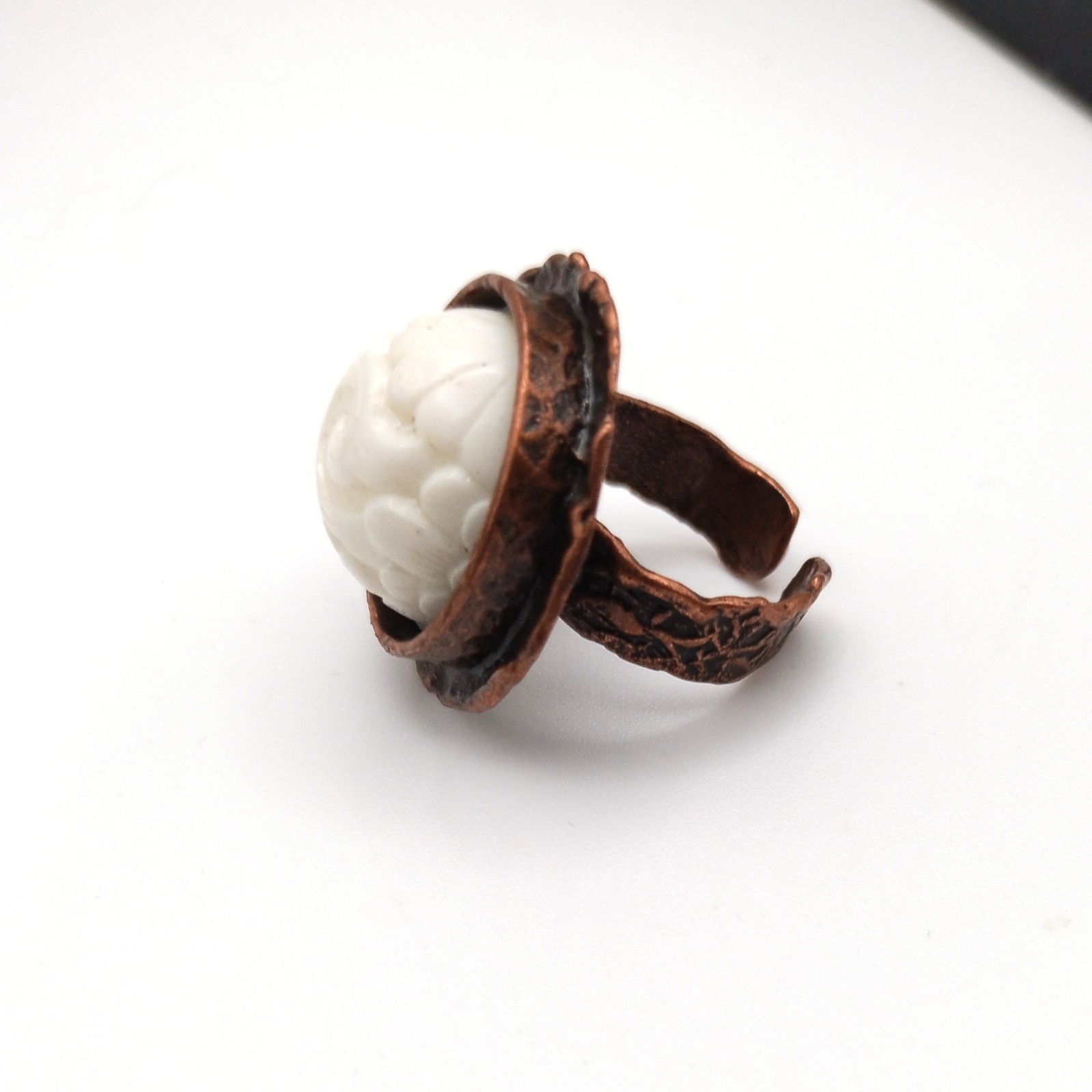 Adjustable Brutilist Style Copper Plated Ring w Vintage Opalescent Carved Stone