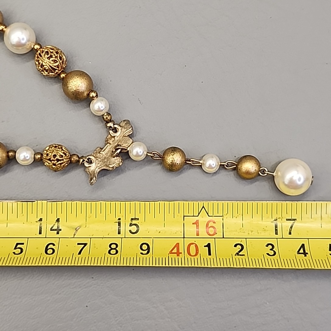 Vintage Beaded Necklace AB Cream Gold Tone Filigree Balls Layered 16″