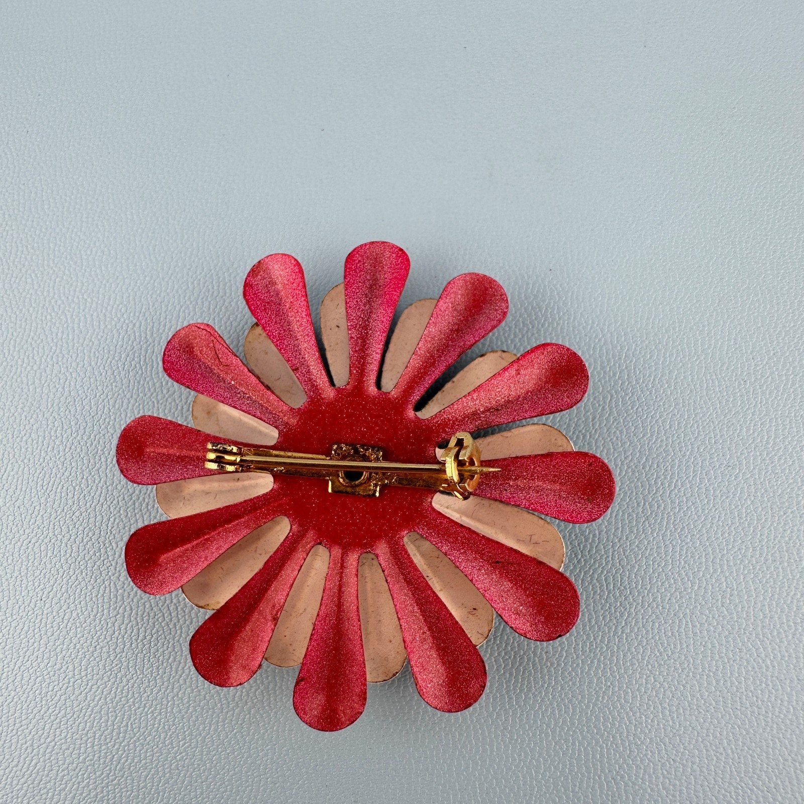 Vintage Enamel Flower Brooch Earrings Set Red White Blue Daisy Mod Retro 60s