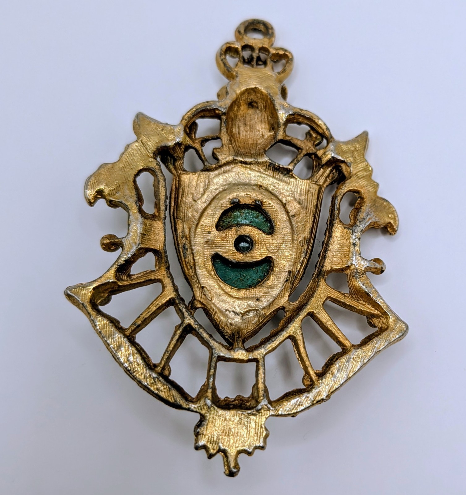 Vintage Heraldic Crown Lion Crest Pendant Lot Gold Tone Teal Green Pink Marbled