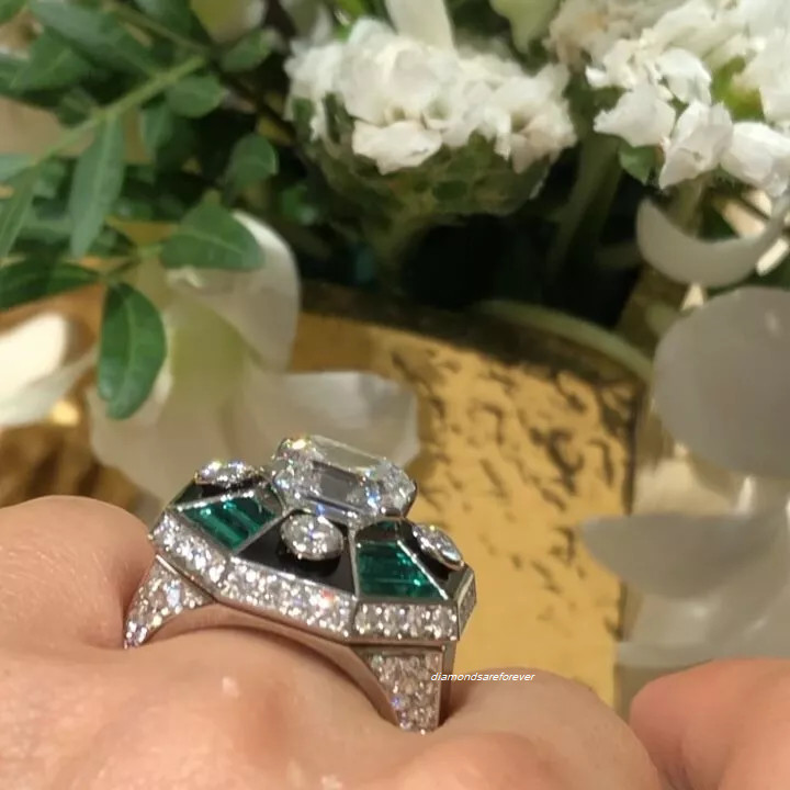 Vintage & Antique Art Deco Gorgeous Women’s Ring With White CZ, Emerald & Onyx