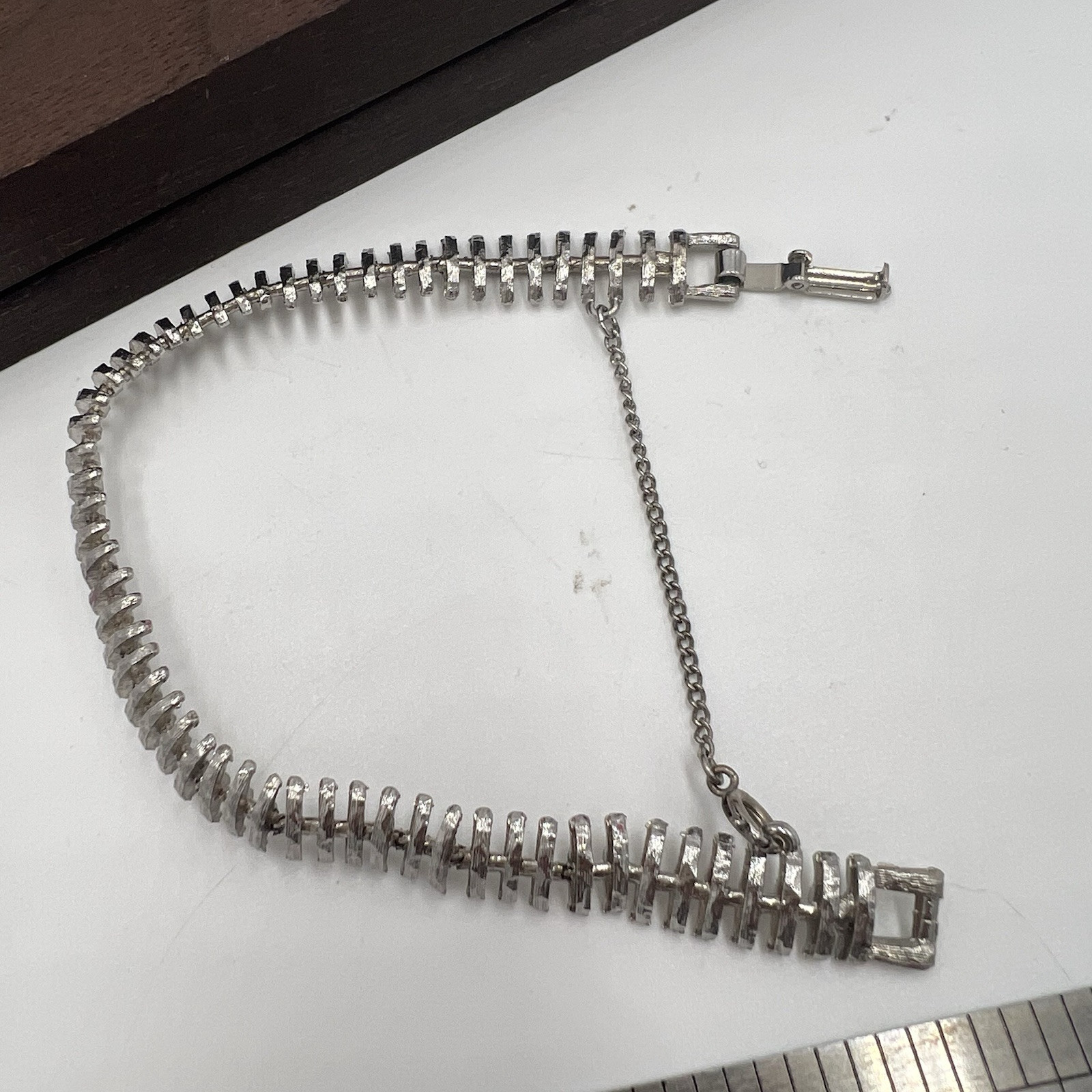 Vintage Silver Tone Chain Bracelet Safety Chain Foldover Clasp 7″