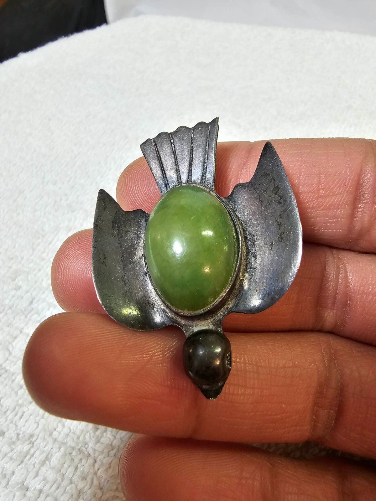 Antique C Catch” Marked Silver Mexico brooch pin w/ cabochon jadeite belly bird