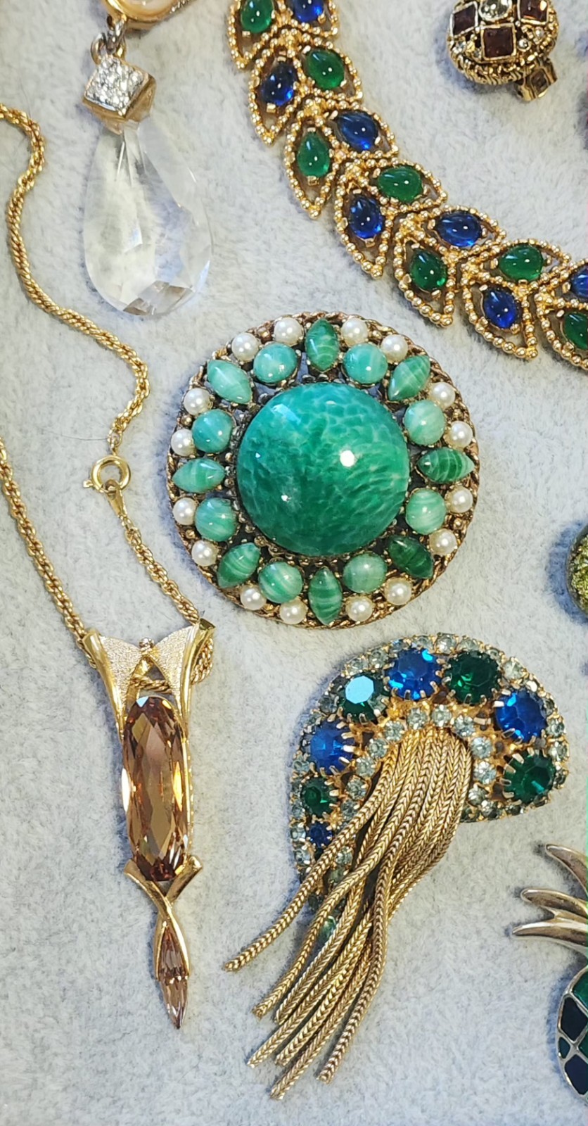 VtgJewelry Lot 23pc Juliana #9094 Joan Rivers Graziano Regency Craft Avon C855