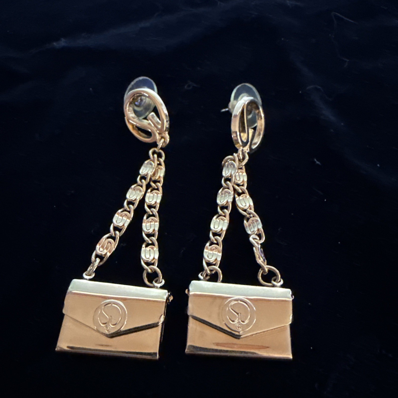 Extremely Rare St John’s Swinging Purse Earrings Gold Tone