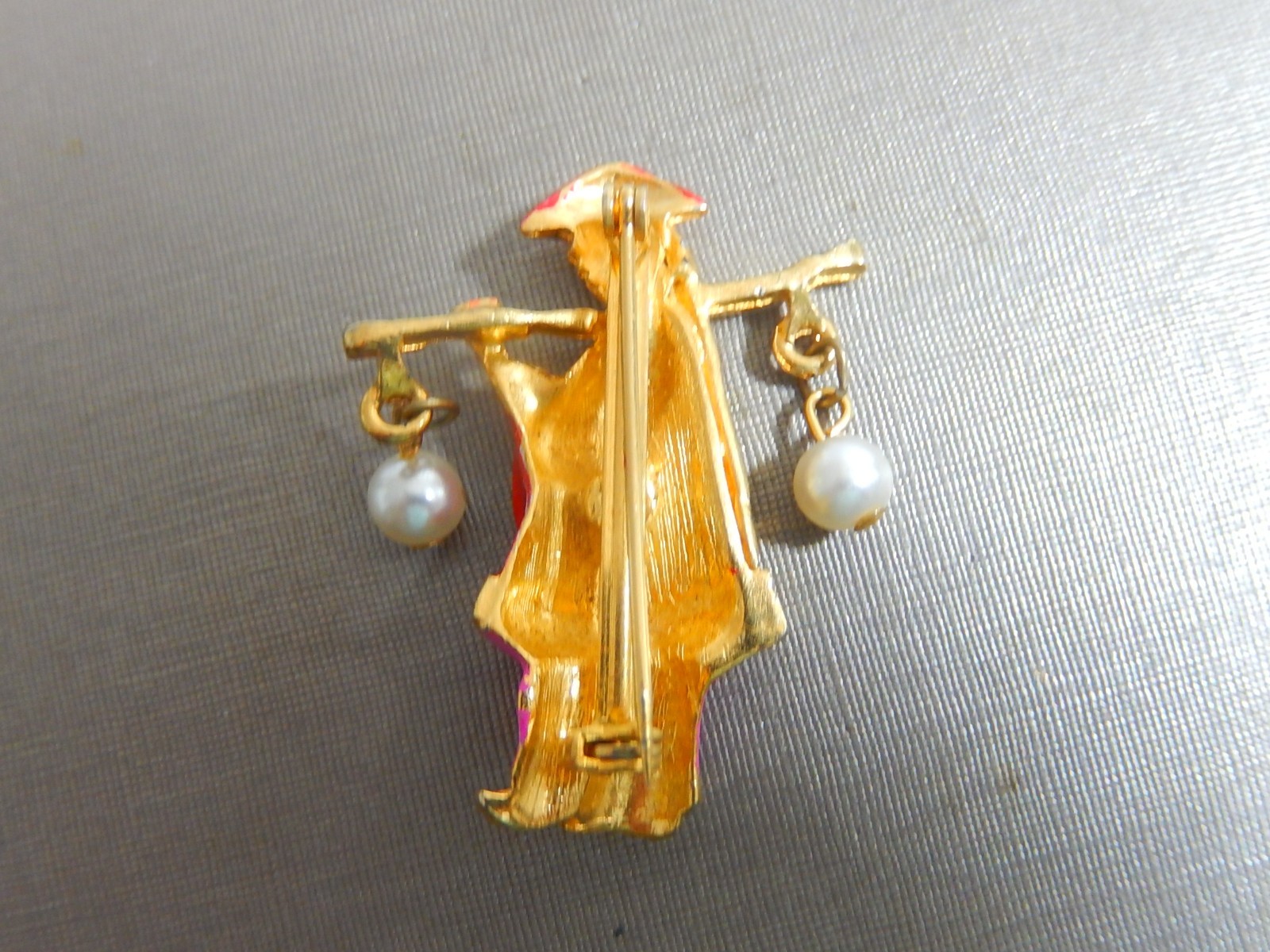 VTG ASIAN REVIVAL WATER BEARER GT ENAMEL FAUX PEARL BROOCH