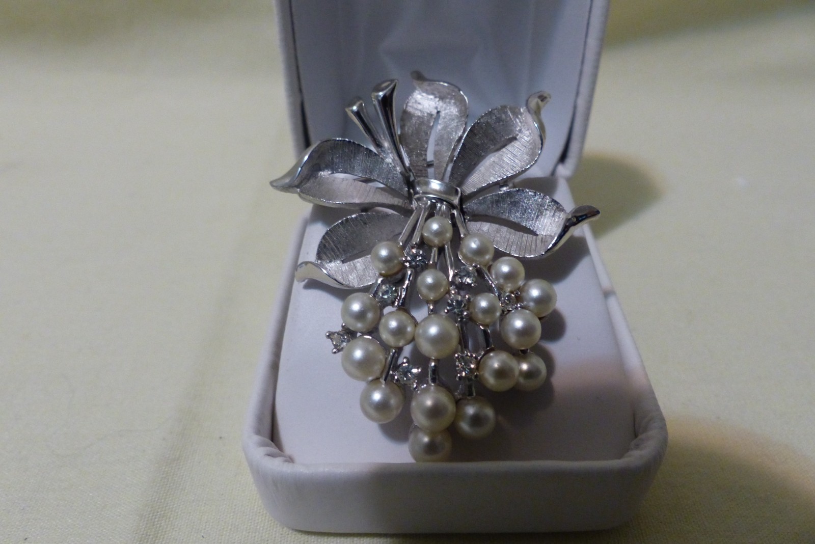 Vintage Crown TRIFARI Slver-Tone Rhinestone / Faux Pearl Brooch and Clip Earings
