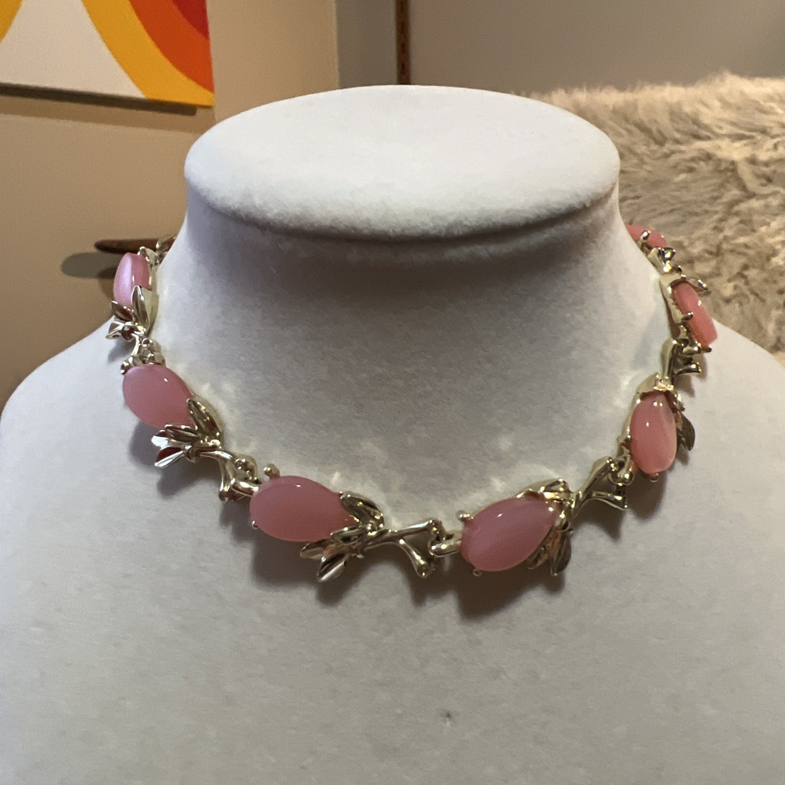 Vtg Pink Moonglow Lucite Thermoset Gold Tone Choker Necklace 15-17”