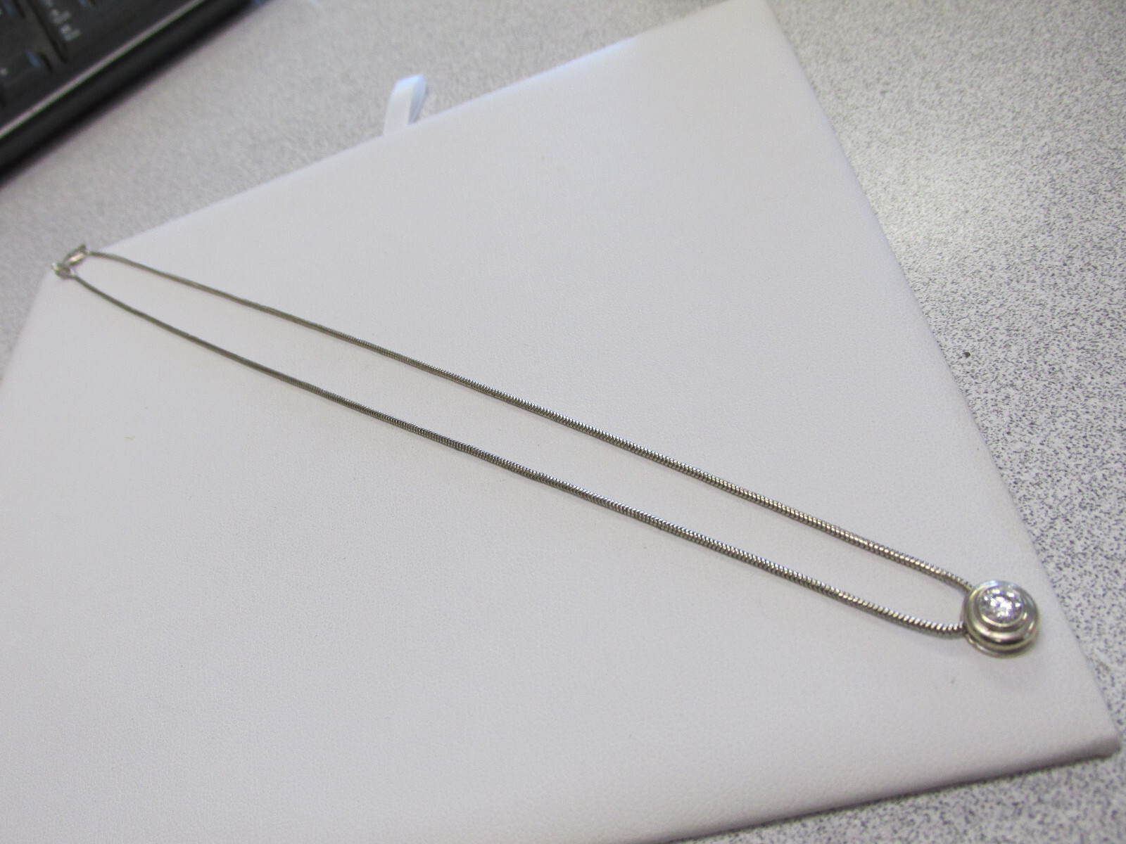 Stunning Solitaire Diamond Necklace VS1-G Snake Chain 19 in. .35 ct MAKE OFFER