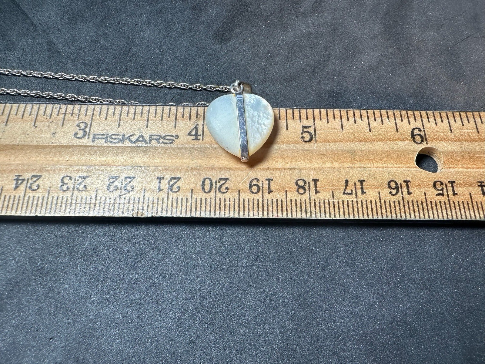 3.69g Vintage Sterling Silver 925 Heart Pendant Chain Necklace M 16.5 in