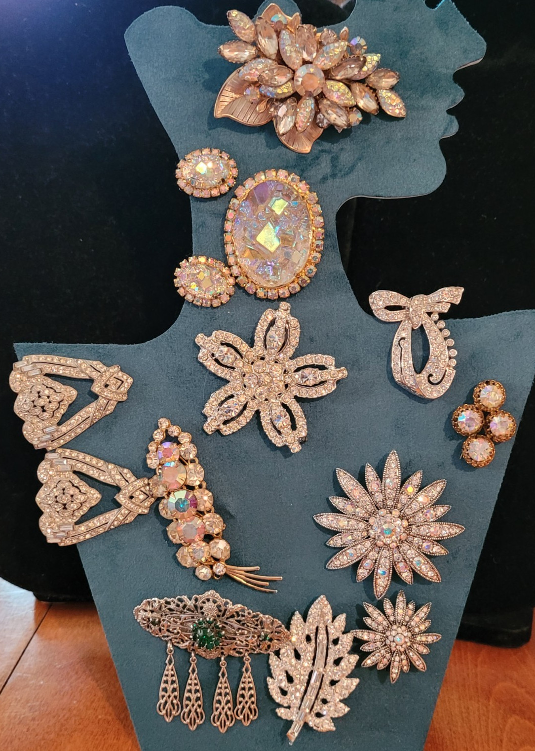 vintage Rhinestone Jewelry Lot Many Signed 125 Pieces
