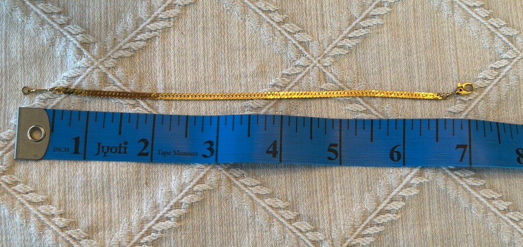 Vintage Monet Gold Tone Herringbone Chain Sister Clasp Bracelet 8”