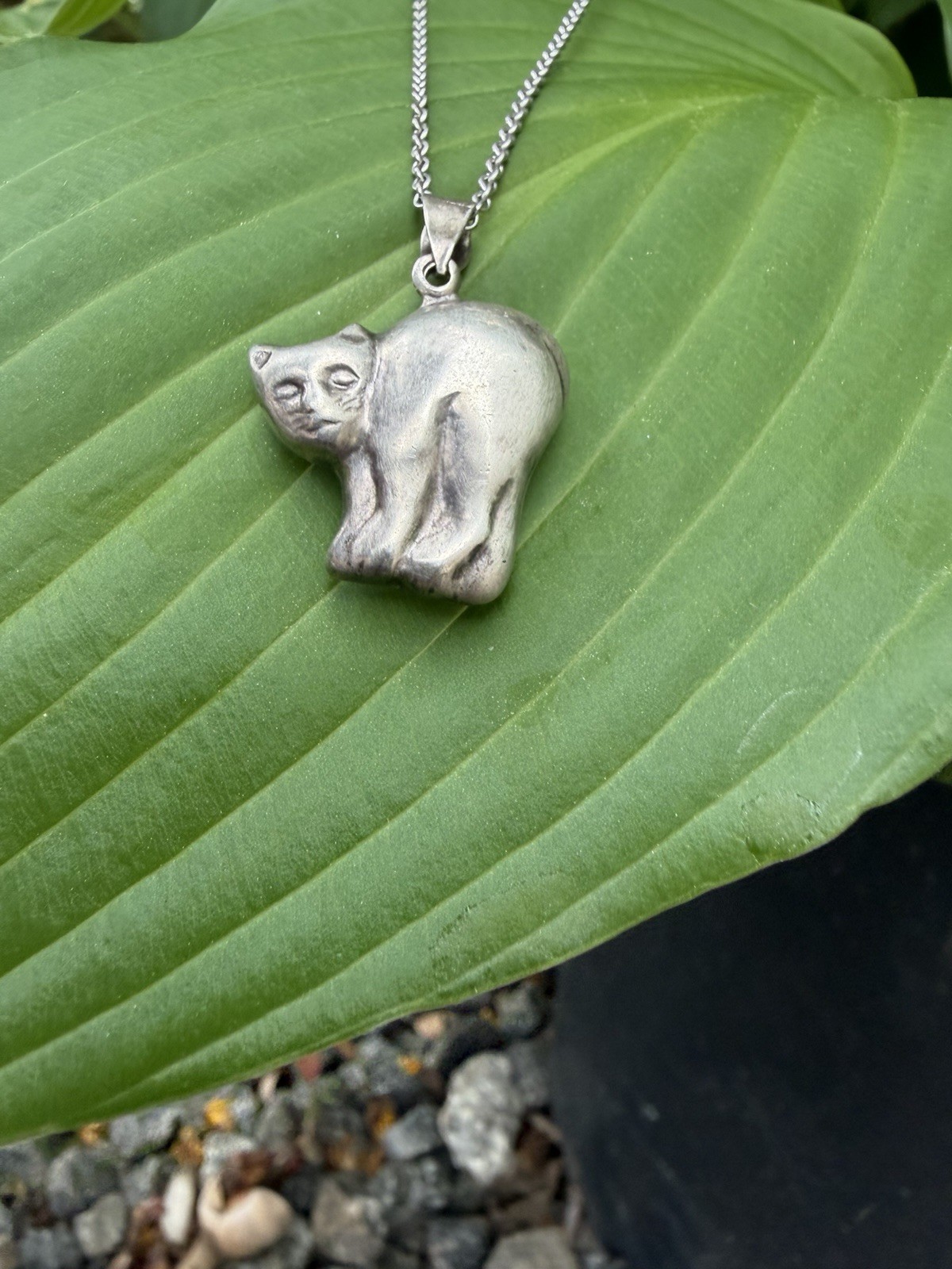 Vtg Sterling Silver 3-D Puffy Cat Pendant Necklace Hallmark-CW