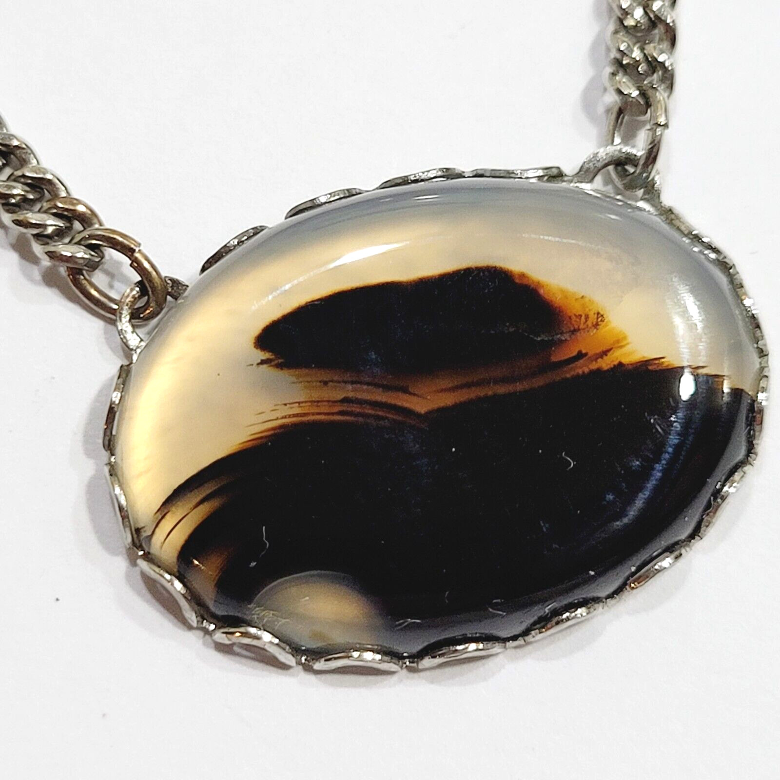 Agate Oval Cabochon Brown Shades Silver Tone Fancy Tie Bar Clip Clasp with Chain