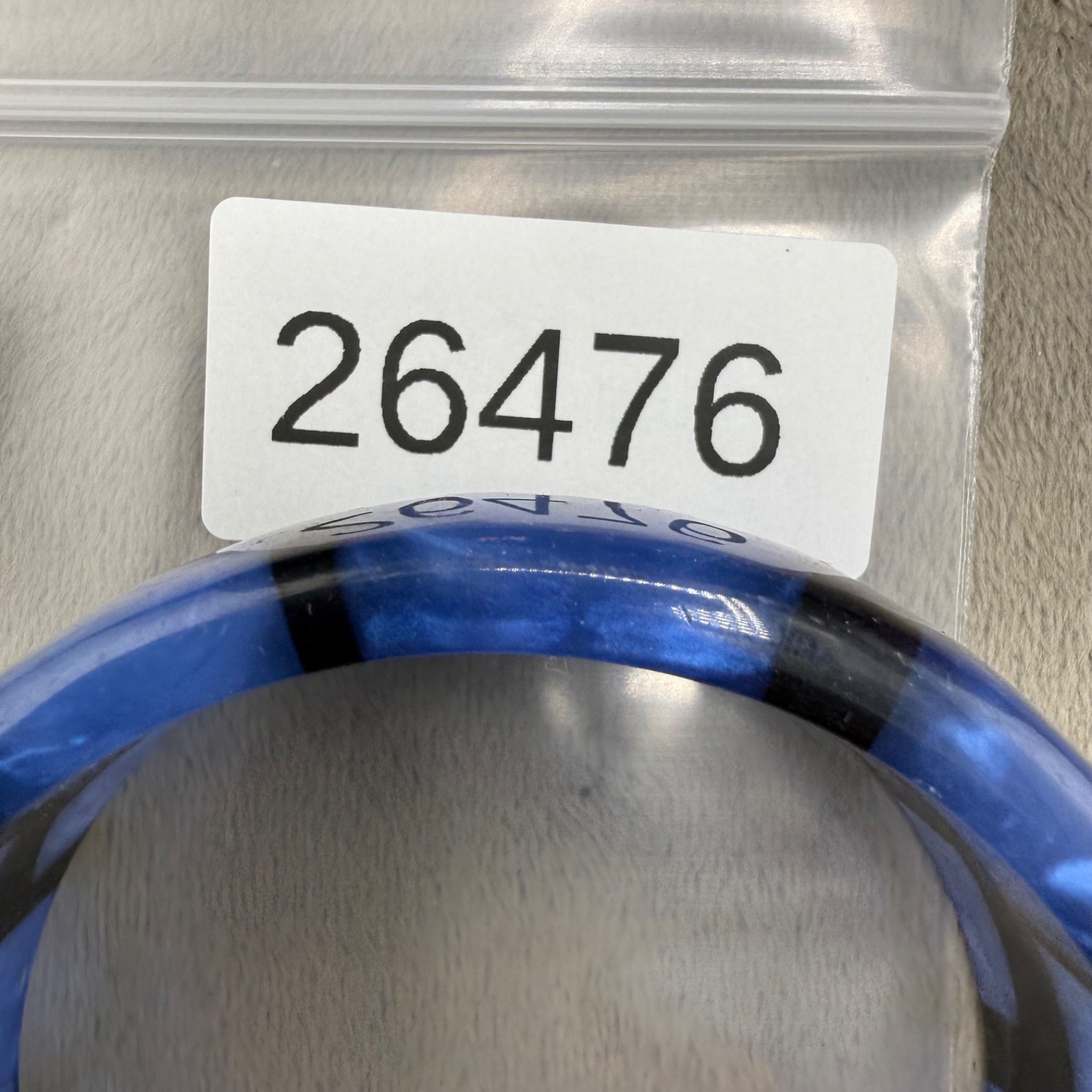 Vintage Chunky Retro Bangle Bracelet Blue and Black Acrylic 9.5”