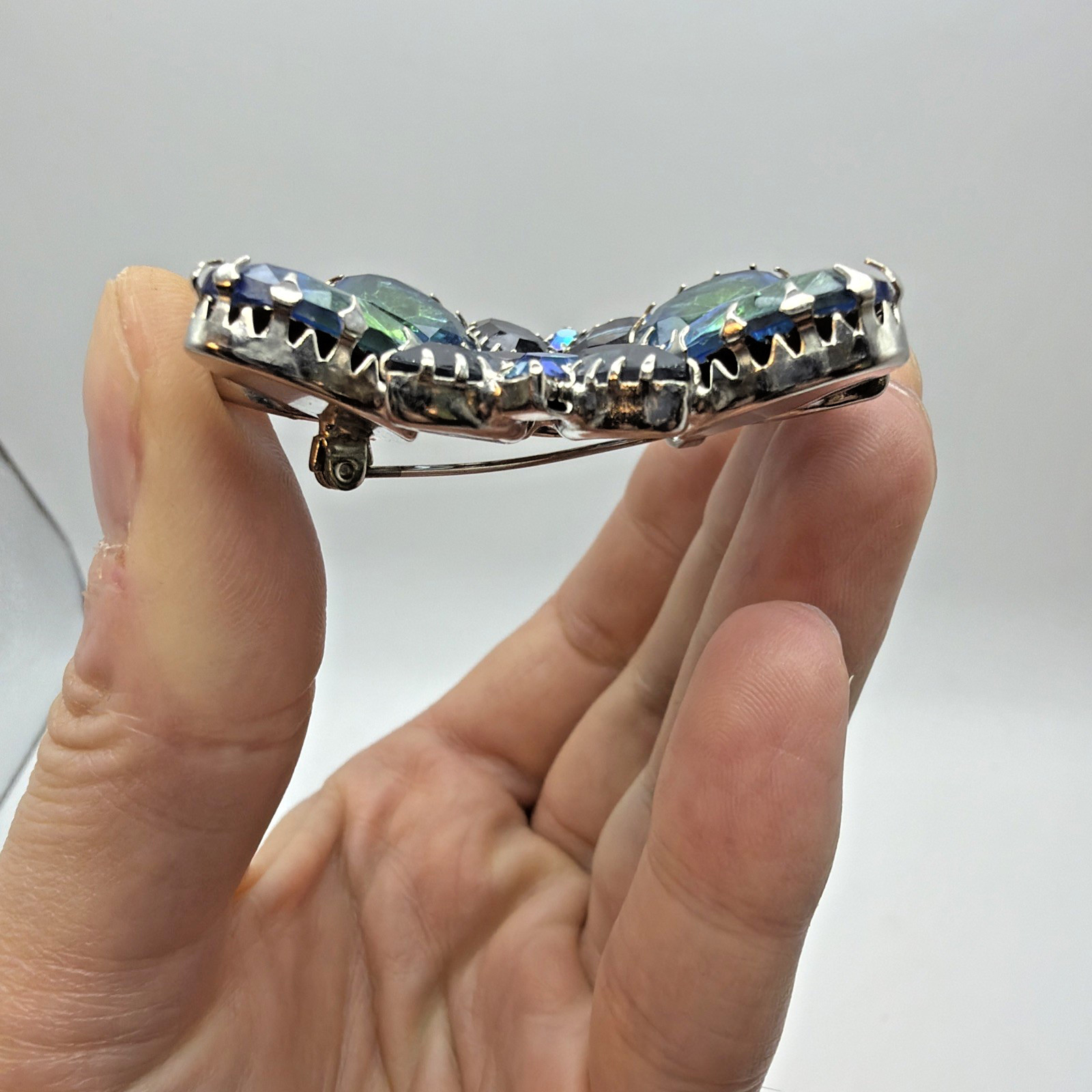Vintage Aurora Borealis Crystal Brooch Blue Teal Silver Toned