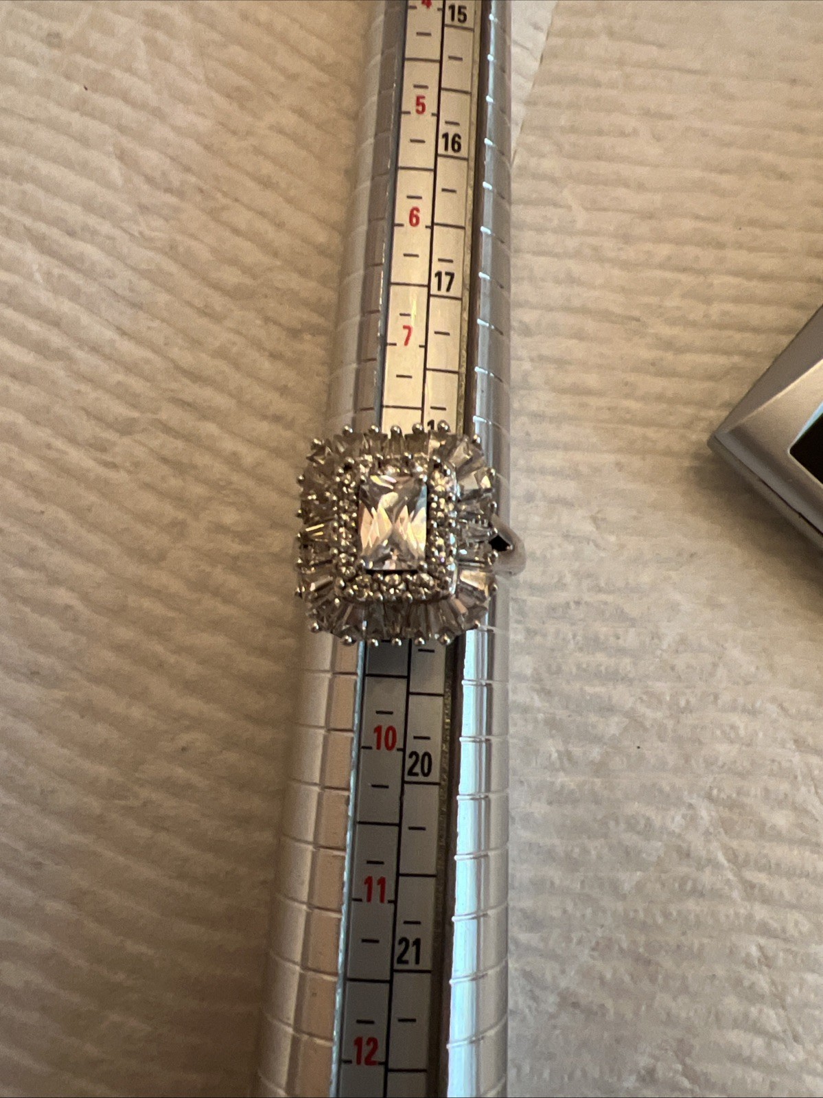 Swarovski CZ Emerald Cut Ring with Baguettes and Rounds 925 8-3/4