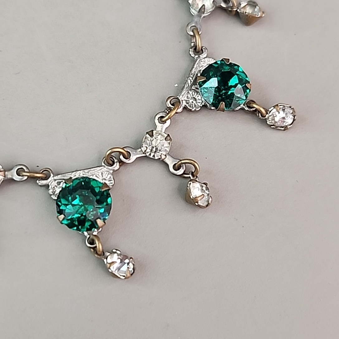 Vintage Rhinestone Necklace Festoon Green Glass Drops Multi-tone 16″ 1940s