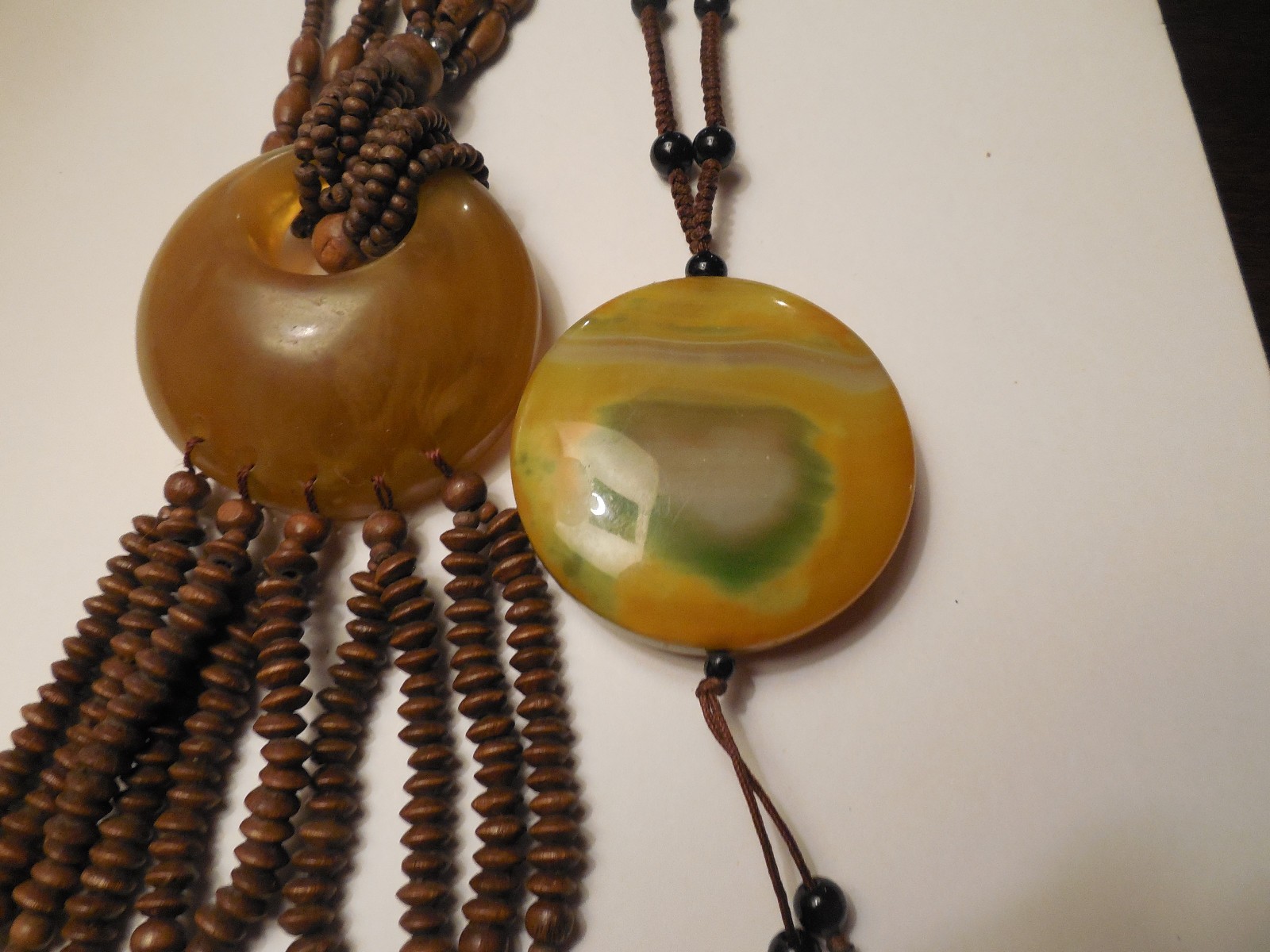 VINTAGE 2 LARGE CHUNKY WOOD AND MARBILZED LUCITE NECKLACES