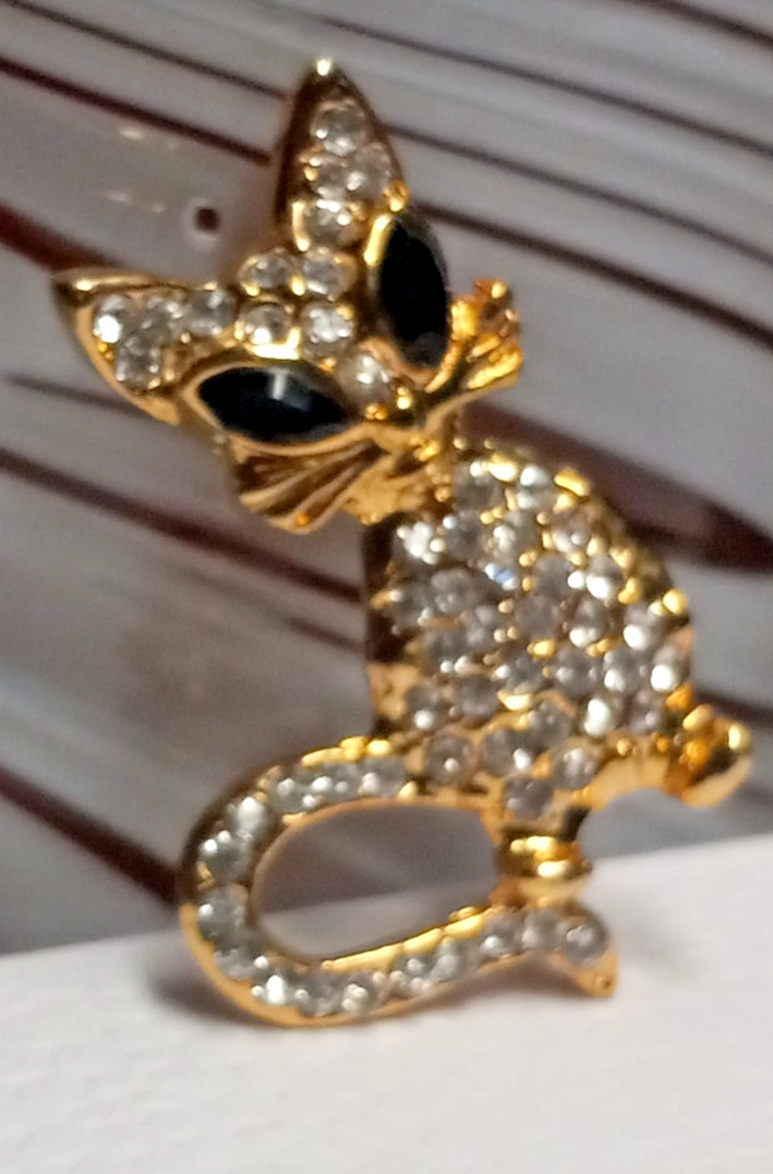 Vintage CAT Brooch W/Black & Clear Colored Rhinestones in Gold Tone