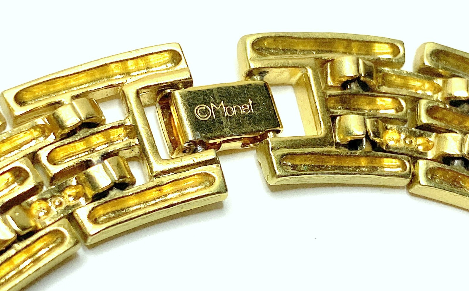 Vintage MONET Matte Gold Tone Finish Wide Designer Statement 14″ Choker Necklace