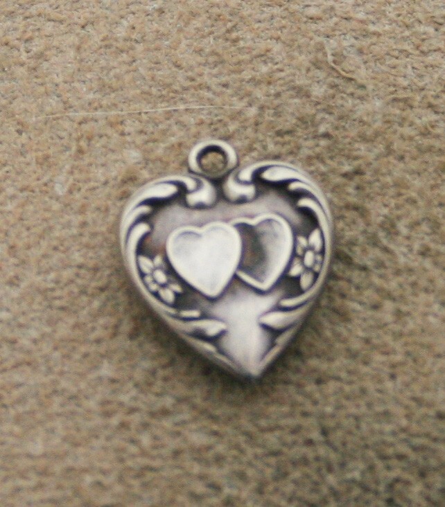 VINTAGE STERLING SILVER PUFFY HEART CHARM – Two Small Hearts & Flowers & Engr.