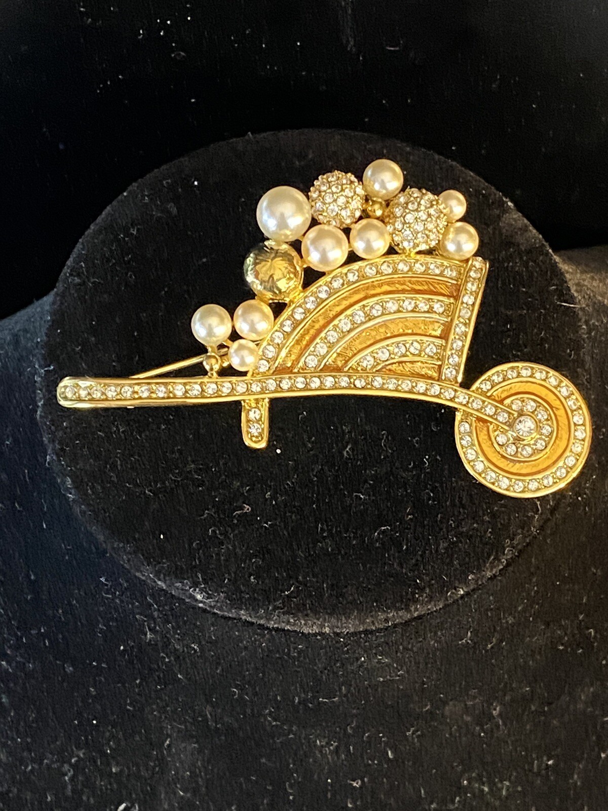 Jacqueline Kennedy Trolley Brooch Wheelbarrow – NEW – Vintage – RETIRED – RARE