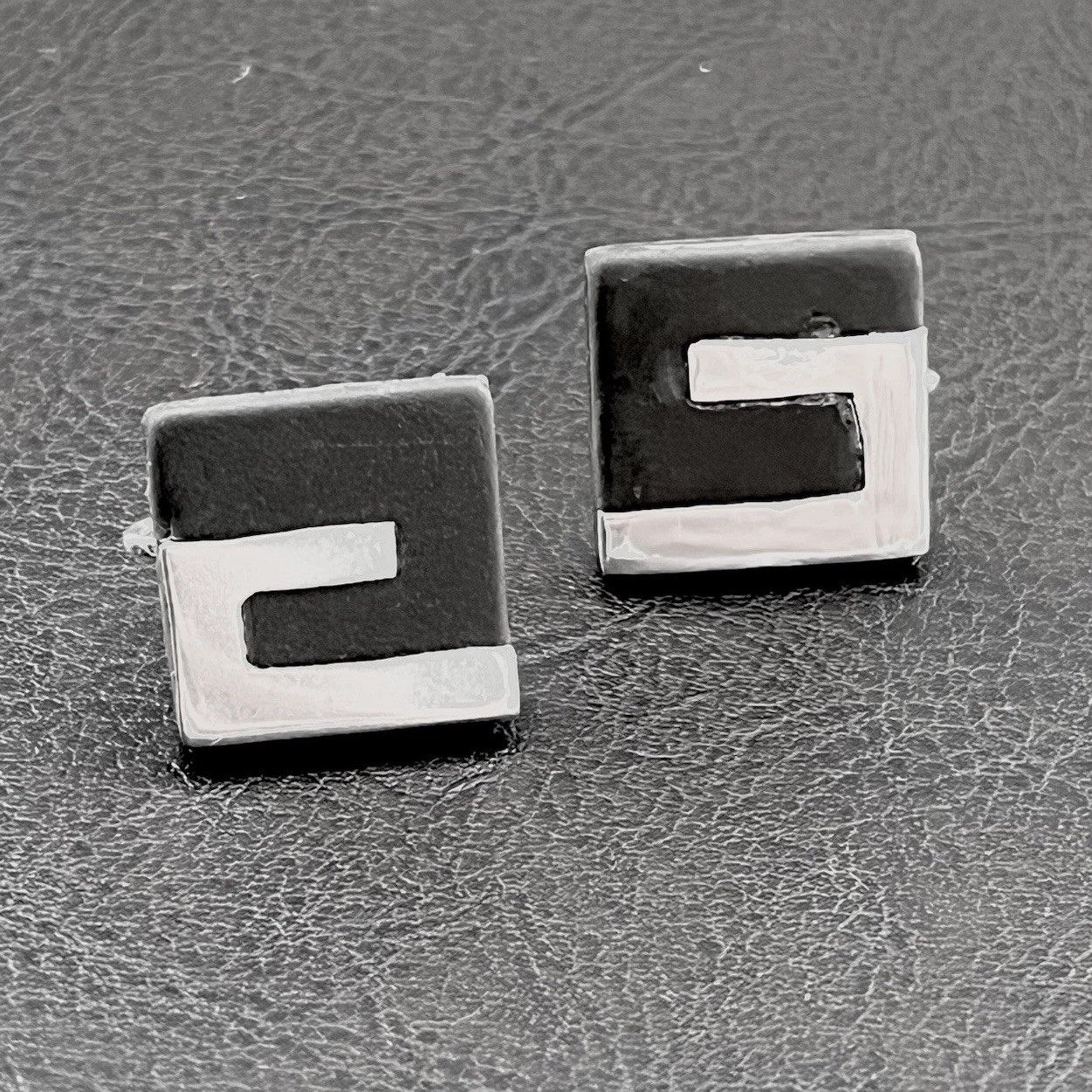 Vintage Los Castillo Onix Negro sterling silver and black onyx earrings