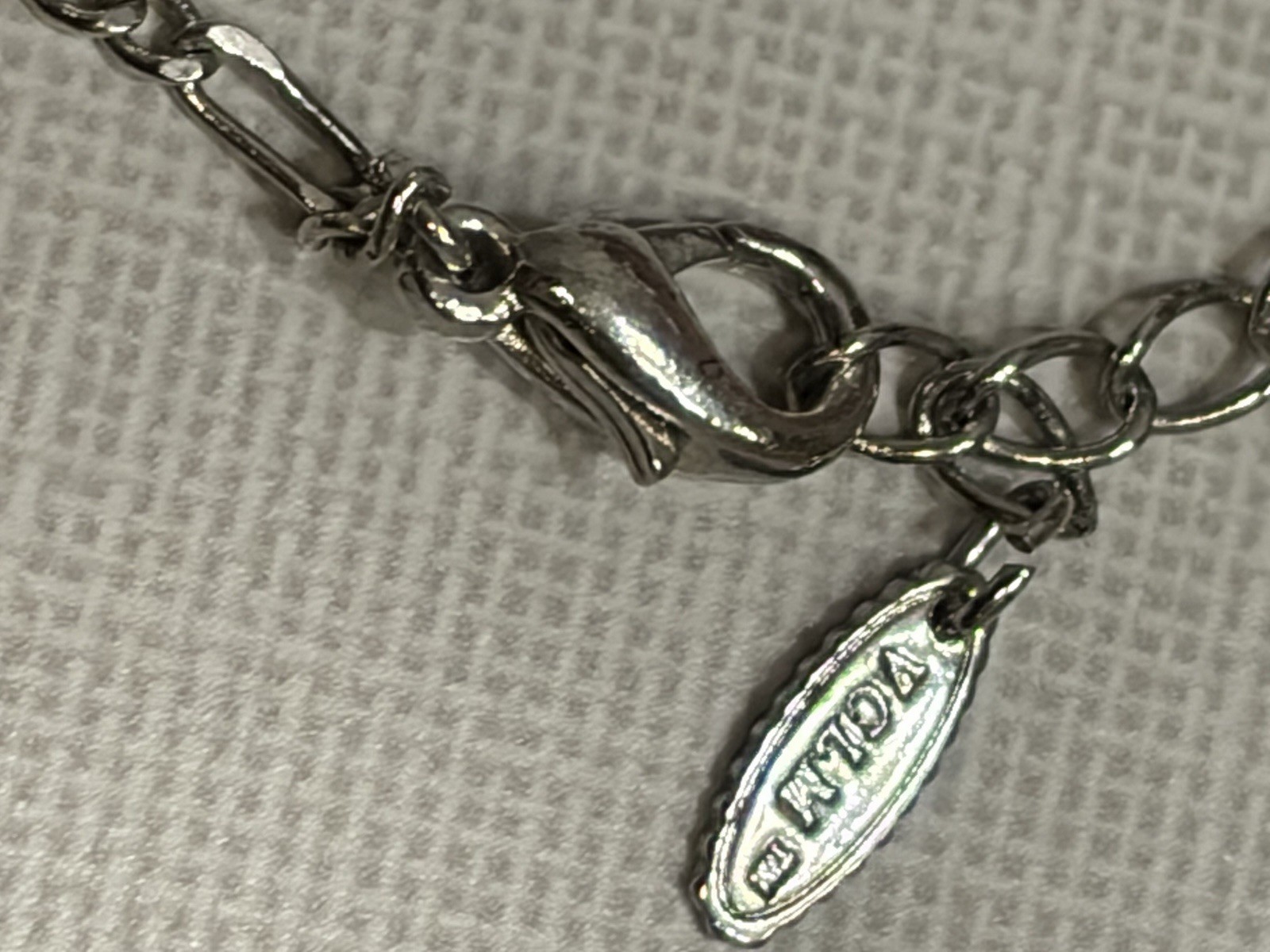Nordstrom VCLM Signed Pearl & Rhinestone Mini Purse Figaro Chain Necklace 22”