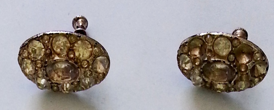 Vintage Stone Set Antique EARINGS from 1930’s 1940’s 1950’s – screw in clip