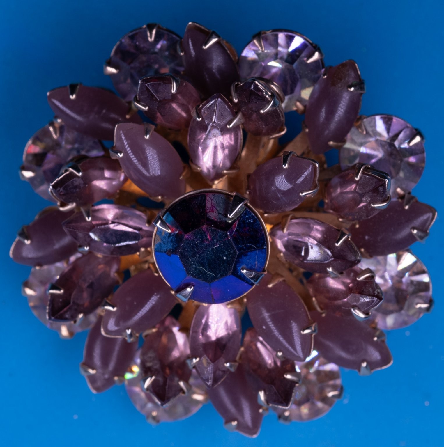 Vintage Floral Cluster Brooch Gold Tone 1.75″ Purple Rhinestone Lavender