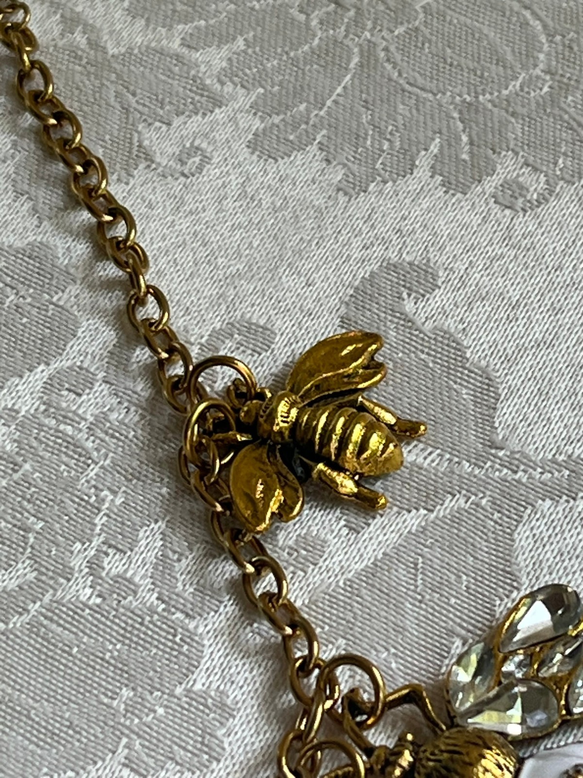 Vintage Style Multi-bee Charm Bib Necklace Gold-Toned Link Chain 18″