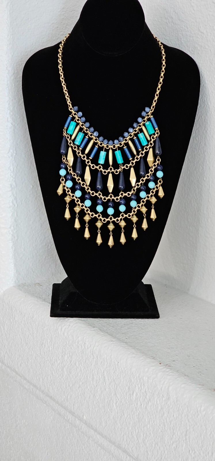 STELLA & DOT necklace gold tone chain gold black aqua stones & beads 14”