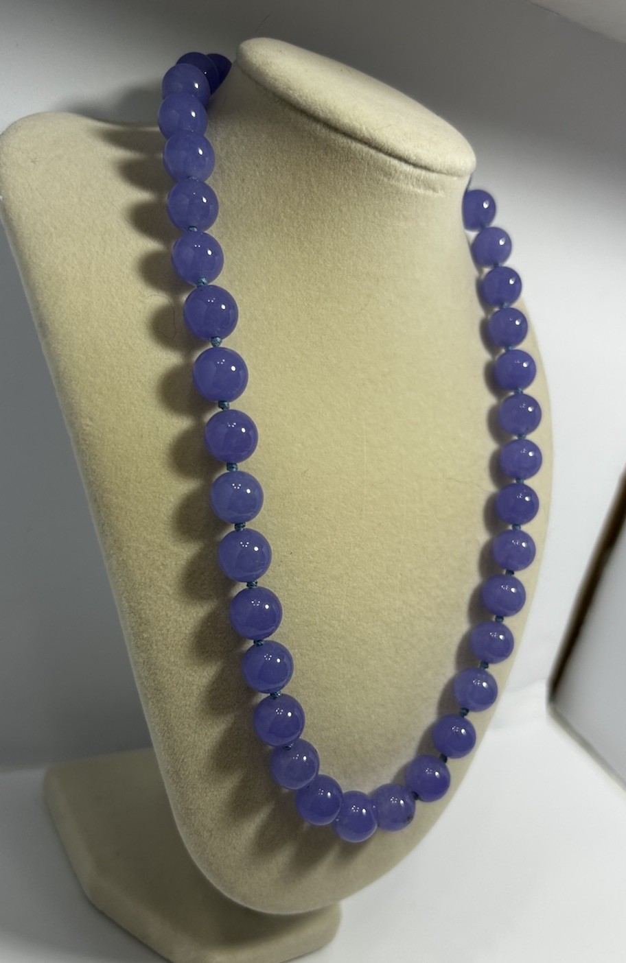 Vintage Purple Beaded 16.5in Necklace Costume Jewelry
