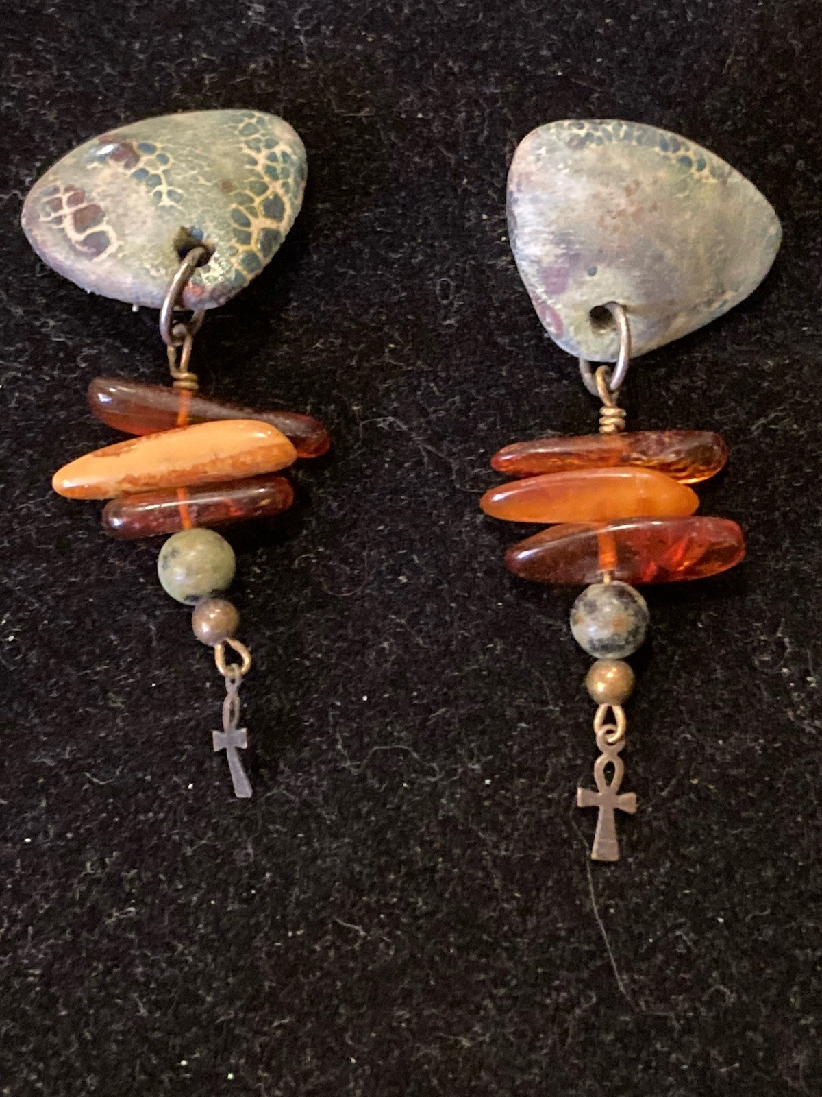 🧚🏻VTG Dangle Earrings w Stone, Layered Amber, & Cross