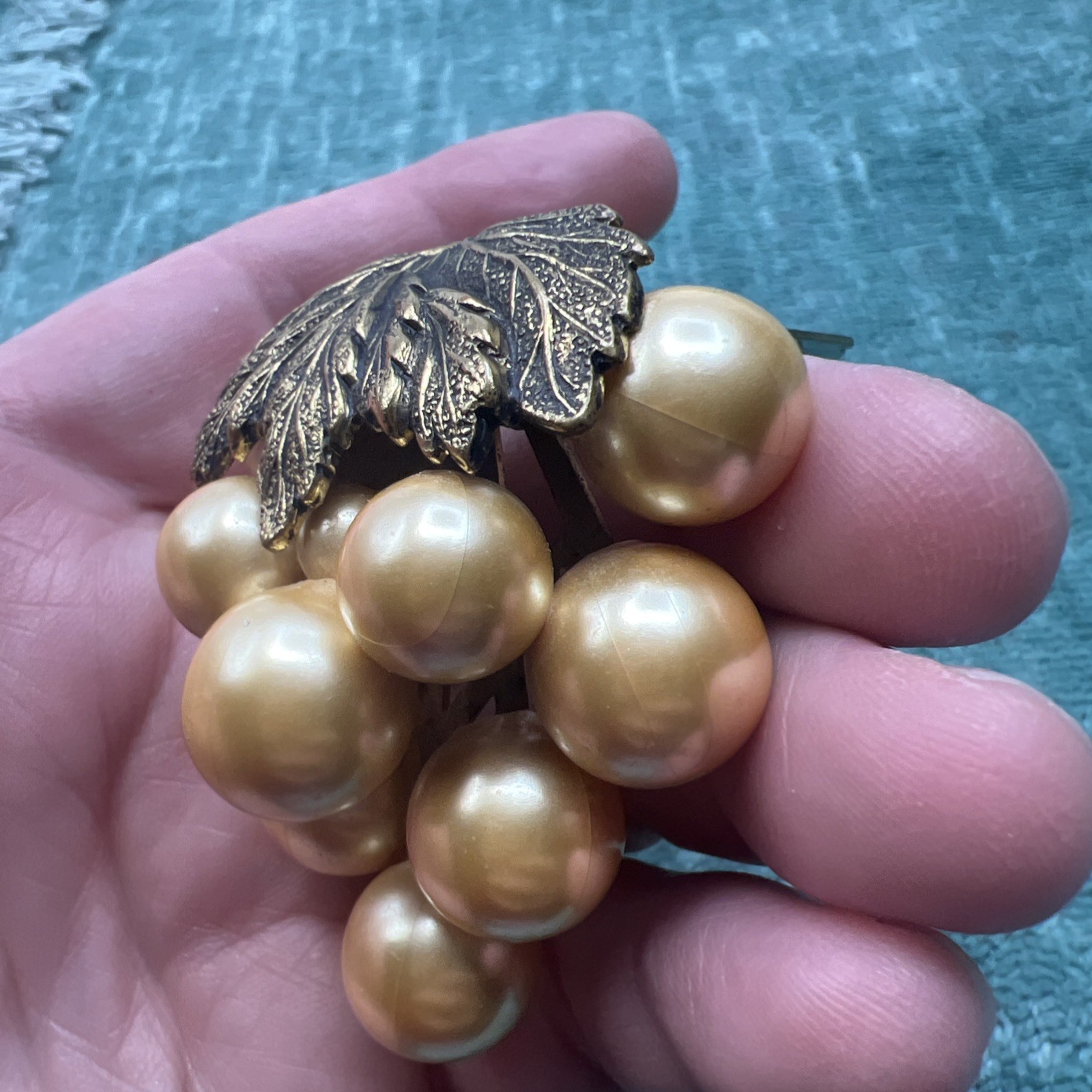 Vintage LARGE 2” Gold Tone Bunch Of Grapes Faux Pearl Antique Dress Scarf Clip