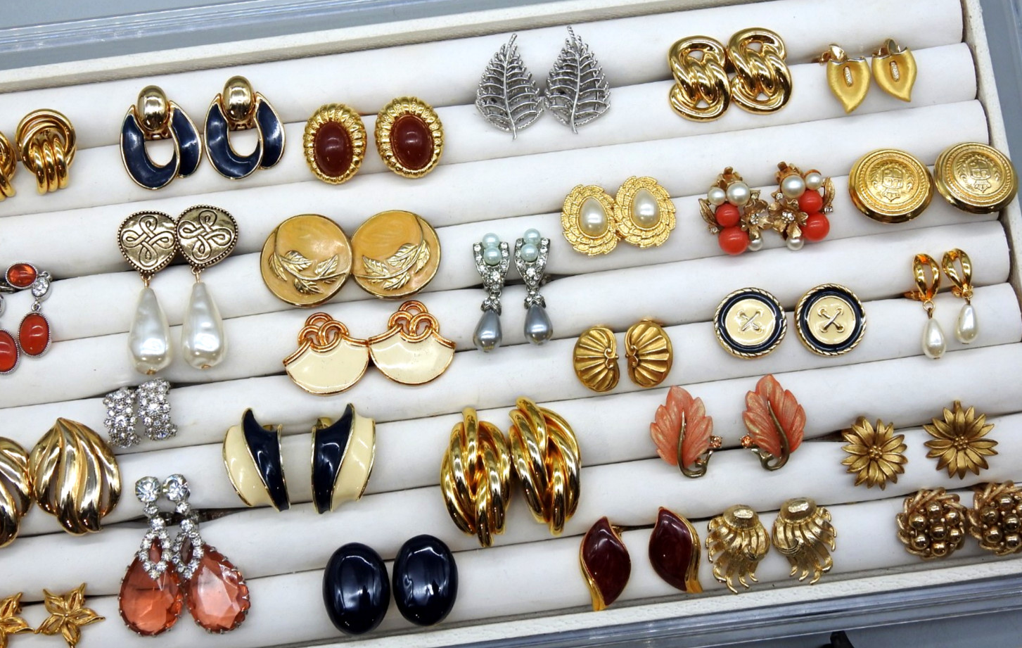 Vintage Now Lot Chunky Statement Clip Earrings 80’s Costume Gold Tone Enamel