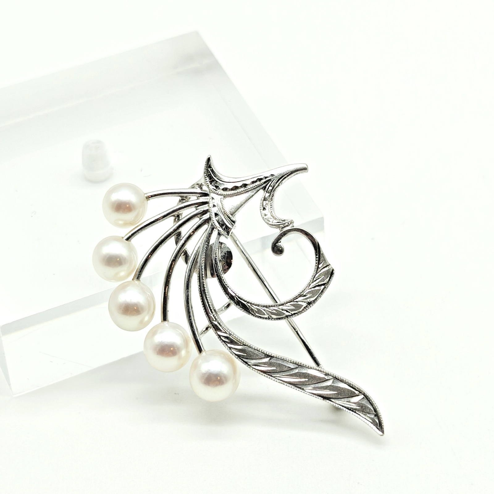 Vintage Mikimoto 5 Akoya Pearl Sterling Silver 925 Floral Design Small Brooch