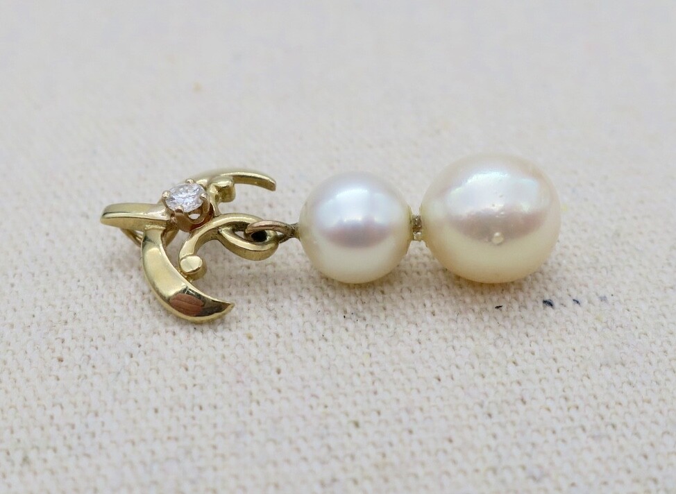 14k Gold ~ MIKIMOTO 2 PEARL & DIAMOND PENDANT ~ Hallmarked