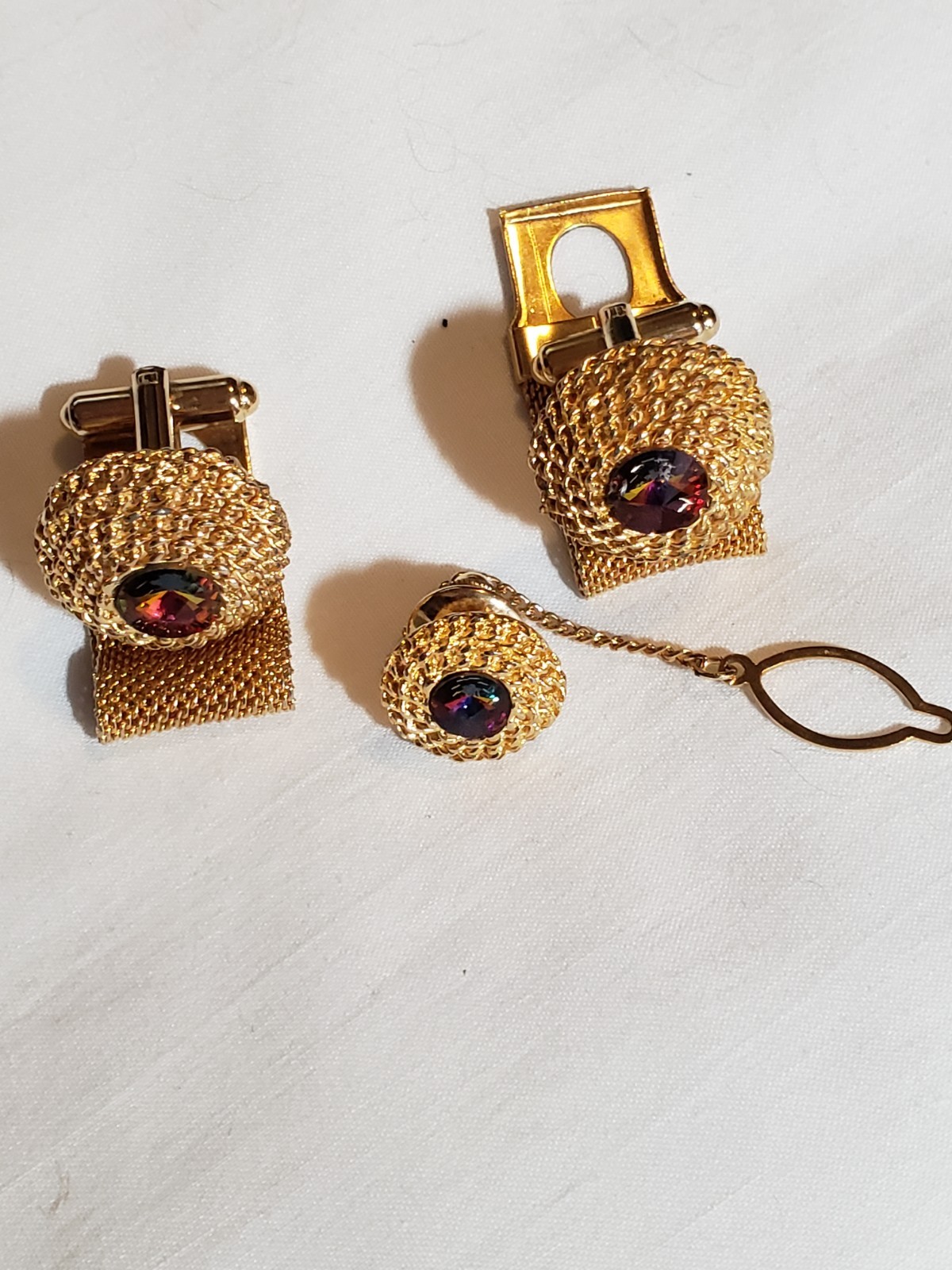 Vintage Cufflinks Tie Tack Set Hadley Gold Tone Mesh Wrap Red Rivoli Mid Century