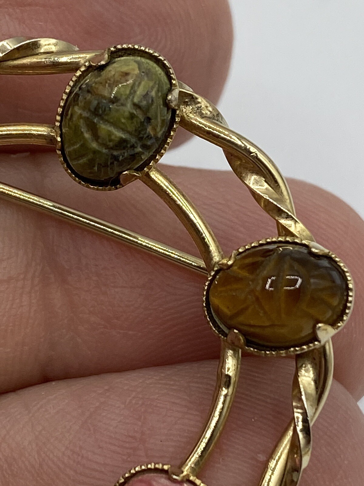 DIXELLE Brooch Signed SCARAB GEMSTONE ROUND PIN 1/20 12K GOLD FILLED 1 1/4″