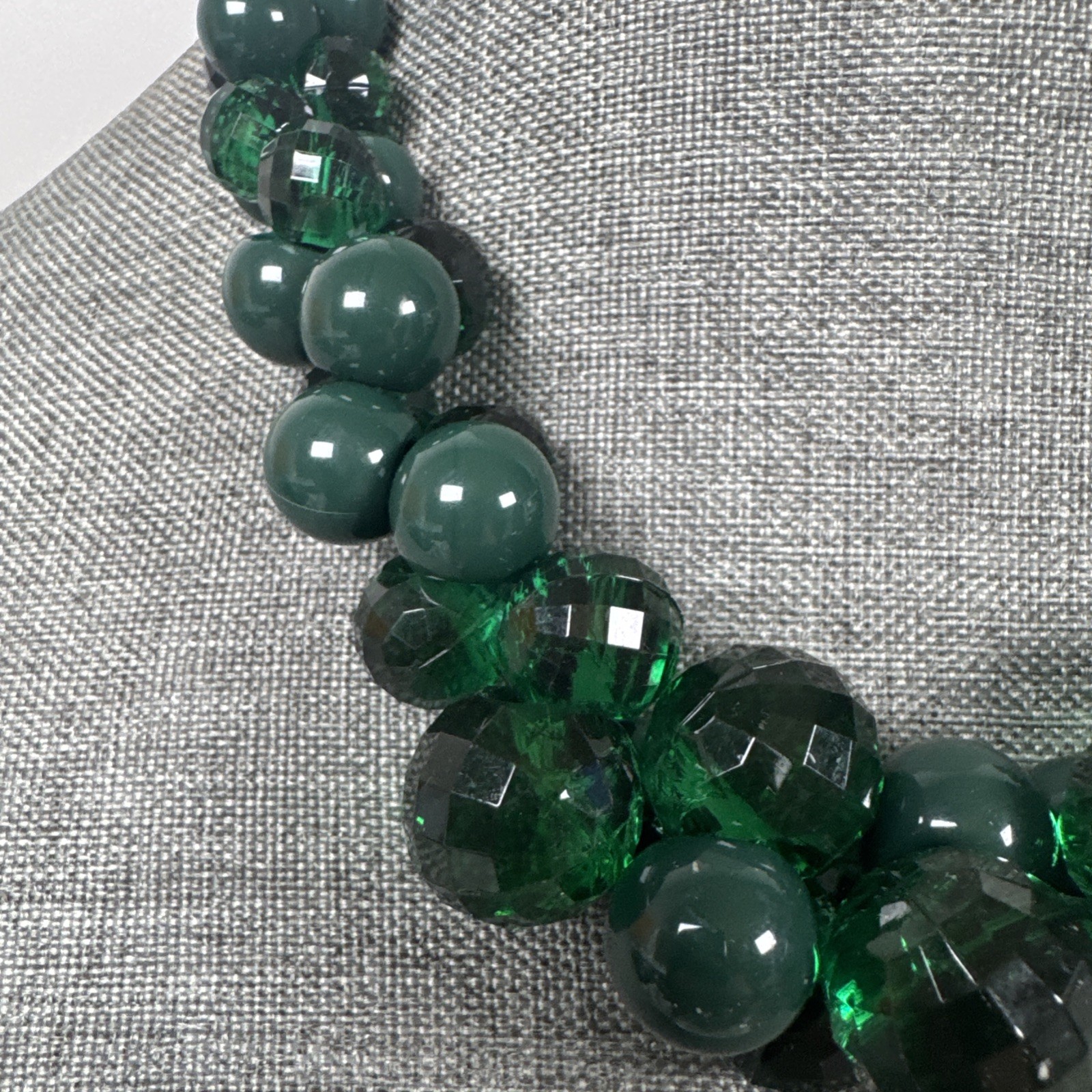 Vintage Green Acrylic Chunky Bauble Beaded Statement Necklace 20”
