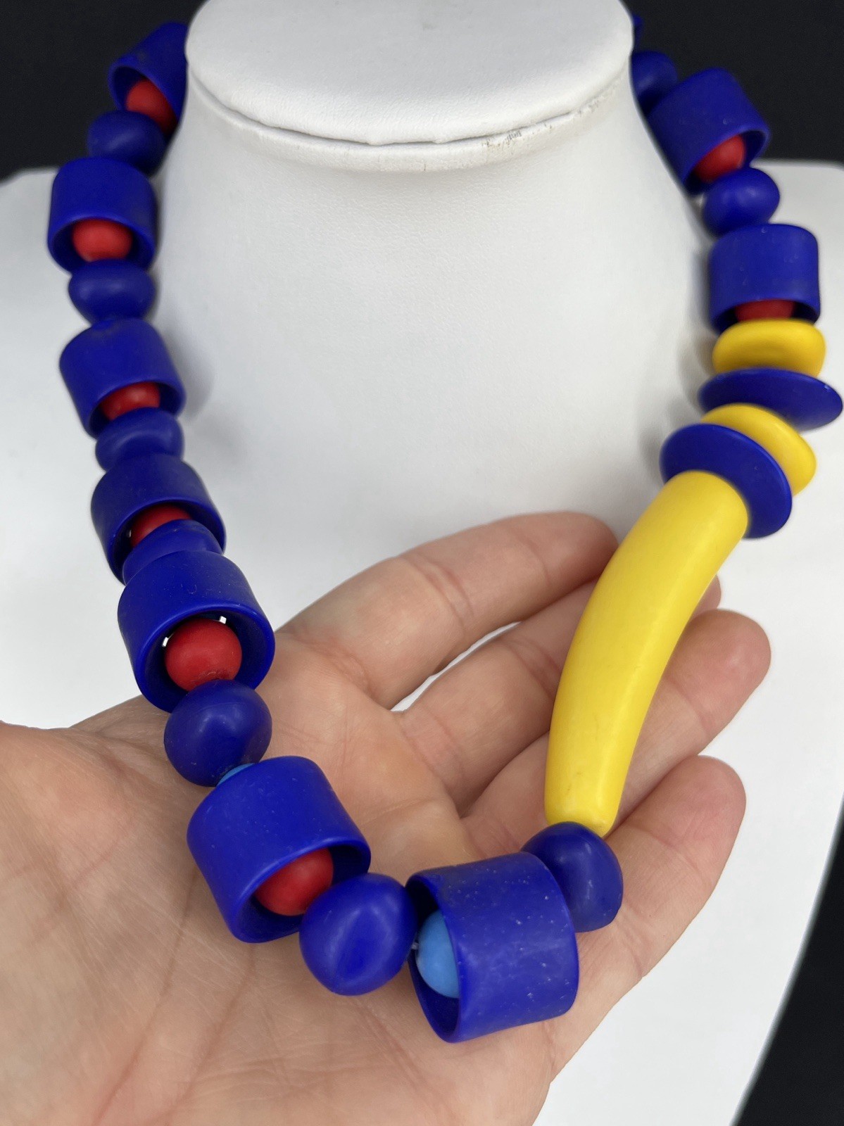 Vtg Modernist Beaded Necklace Bauhaus Red Yellow Blue Plastic Statement Choker