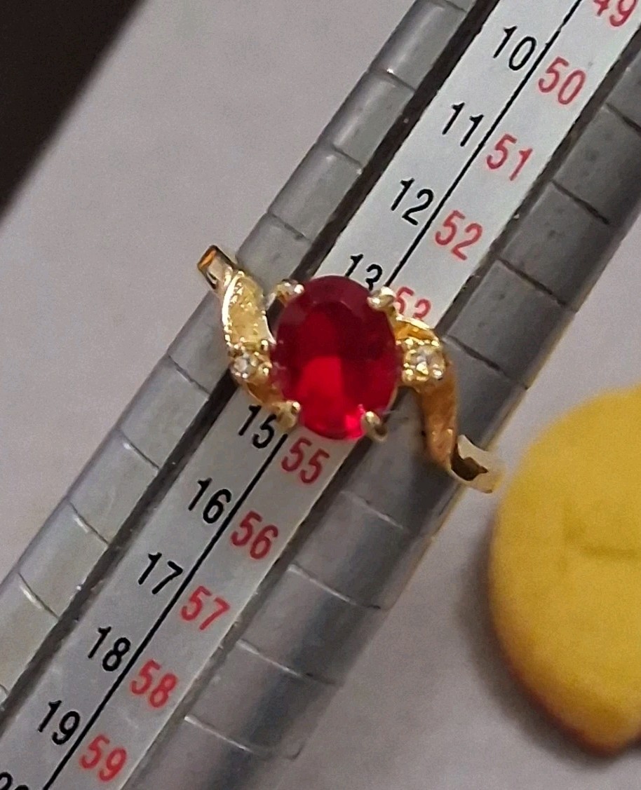Red glass oval cut & crystal accent ring, gold tone SZ 6.75